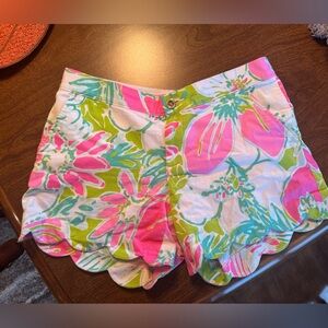 Lilly Pulitzer Pink and Green Floral Women Shorts